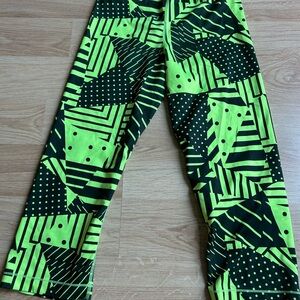 Nike 3/4 workout pants Stylish Green Patterned Leggings
